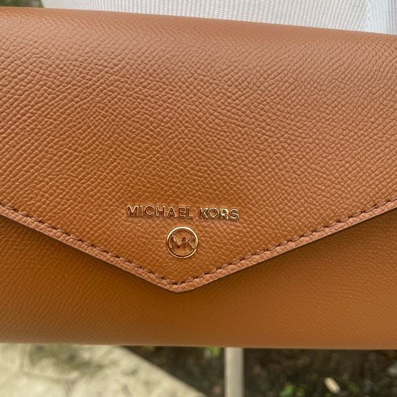 Michael Michael Kors Jet Set Charm Large Envelope Phone Crossbody Luggage Travel - Picture 4 of 11